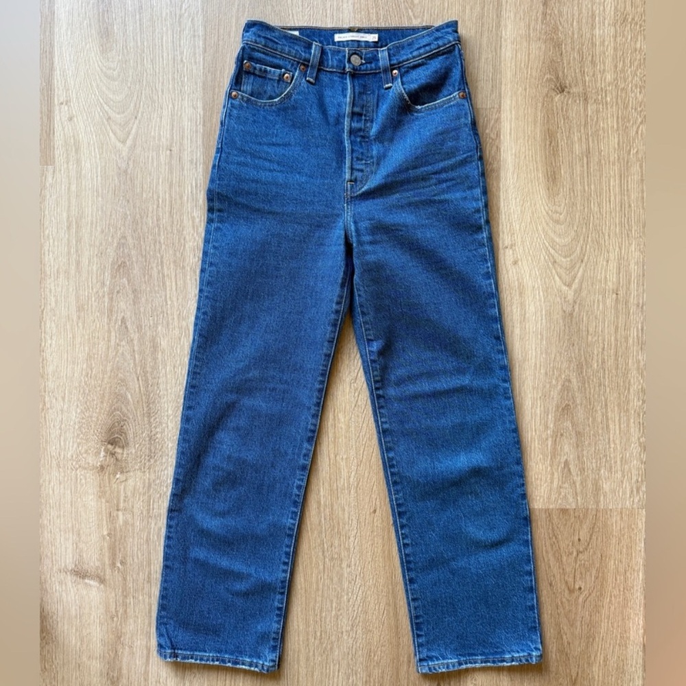 Levi’s Classic Ribcage Straight Ankle Jeans 25